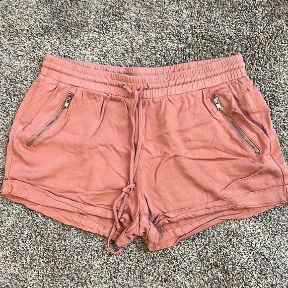 Forever 21 Pants - Forever 21 nude soft material shorts Size M Blush color